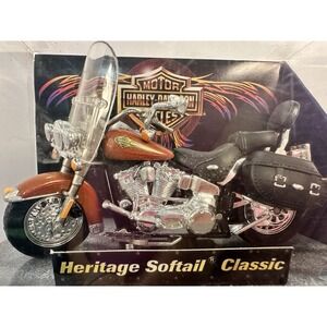 Harley Davidson Hot Wheels Heritage Softail Classic 1:18 Scale Diecast Brown